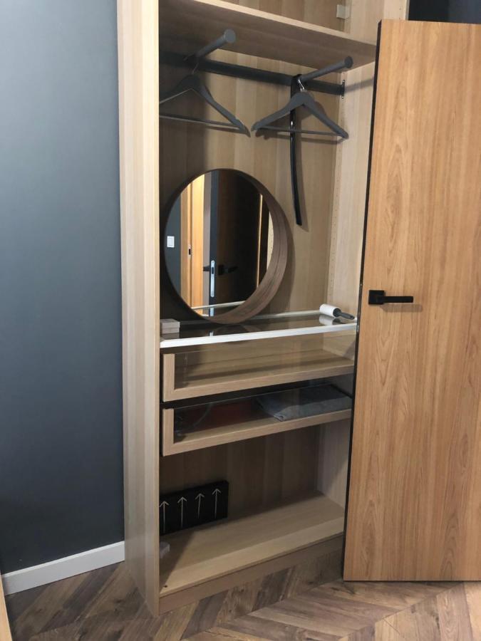 Apartament Z Ogrodkiem I Garazem 波兹南 外观 照片
