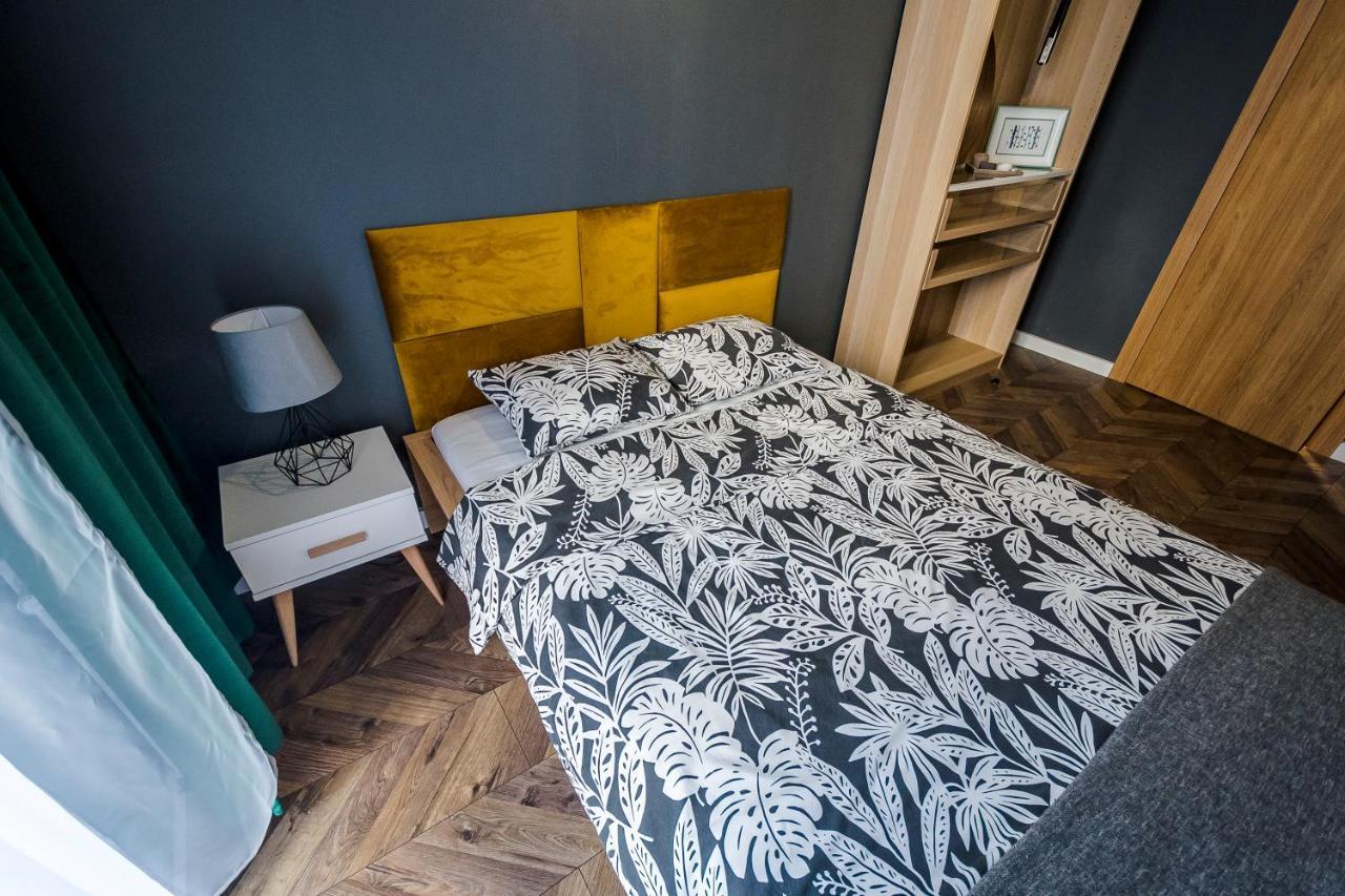 Apartament Z Ogrodkiem I Garazem 波兹南 外观 照片