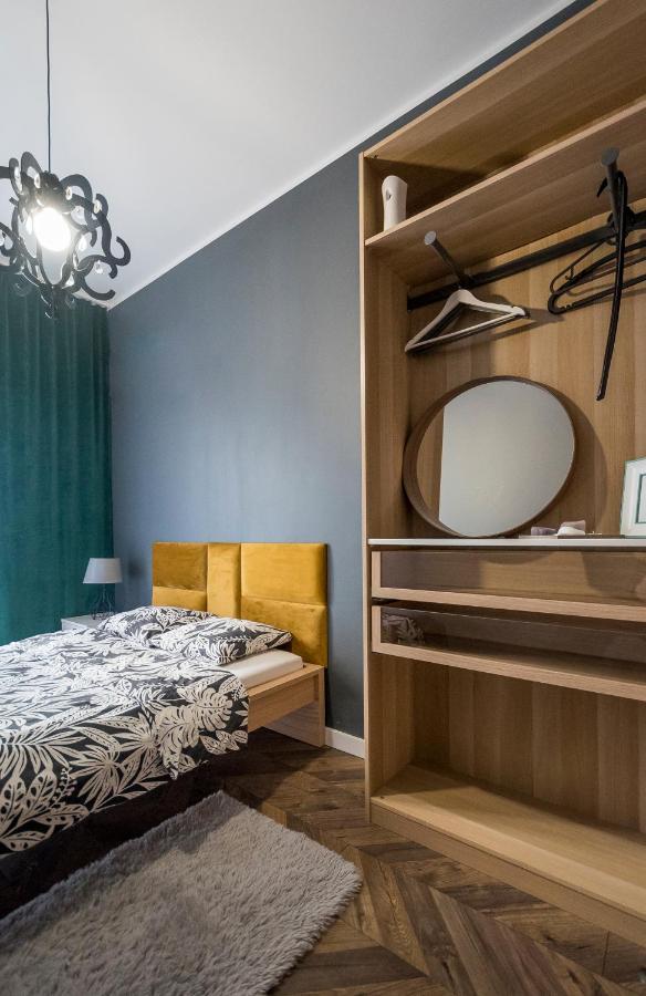 Apartament Z Ogrodkiem I Garazem 波兹南 外观 照片
