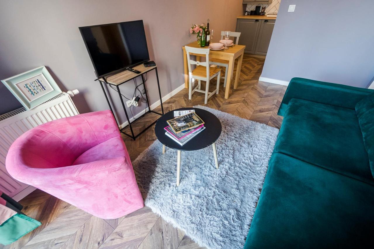 Apartament Z Ogrodkiem I Garazem 波兹南 外观 照片