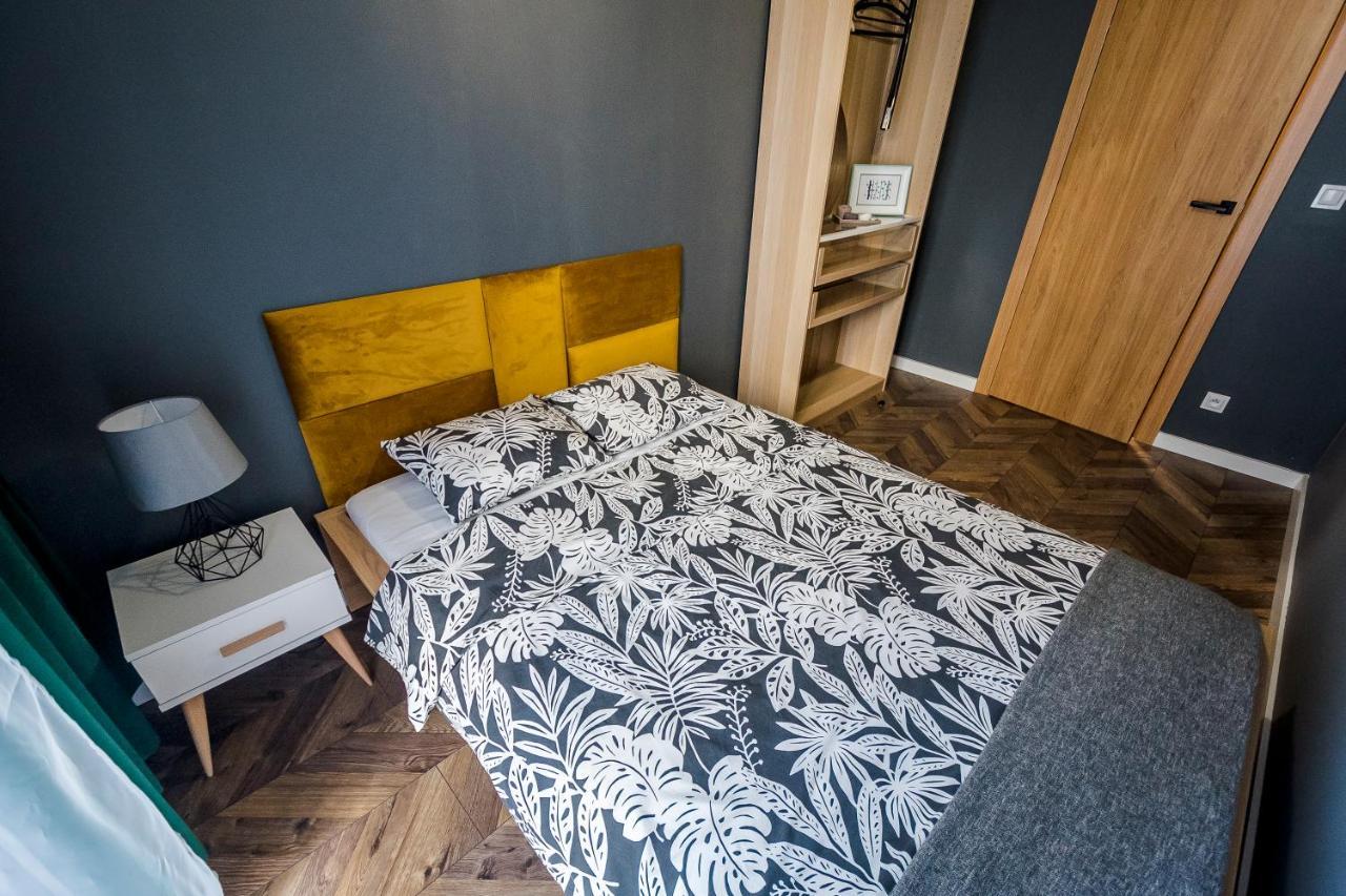 Apartament Z Ogrodkiem I Garazem 波兹南 外观 照片