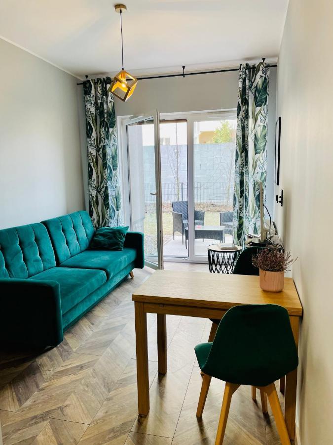 Apartament Z Ogrodkiem I Garazem 波兹南 外观 照片